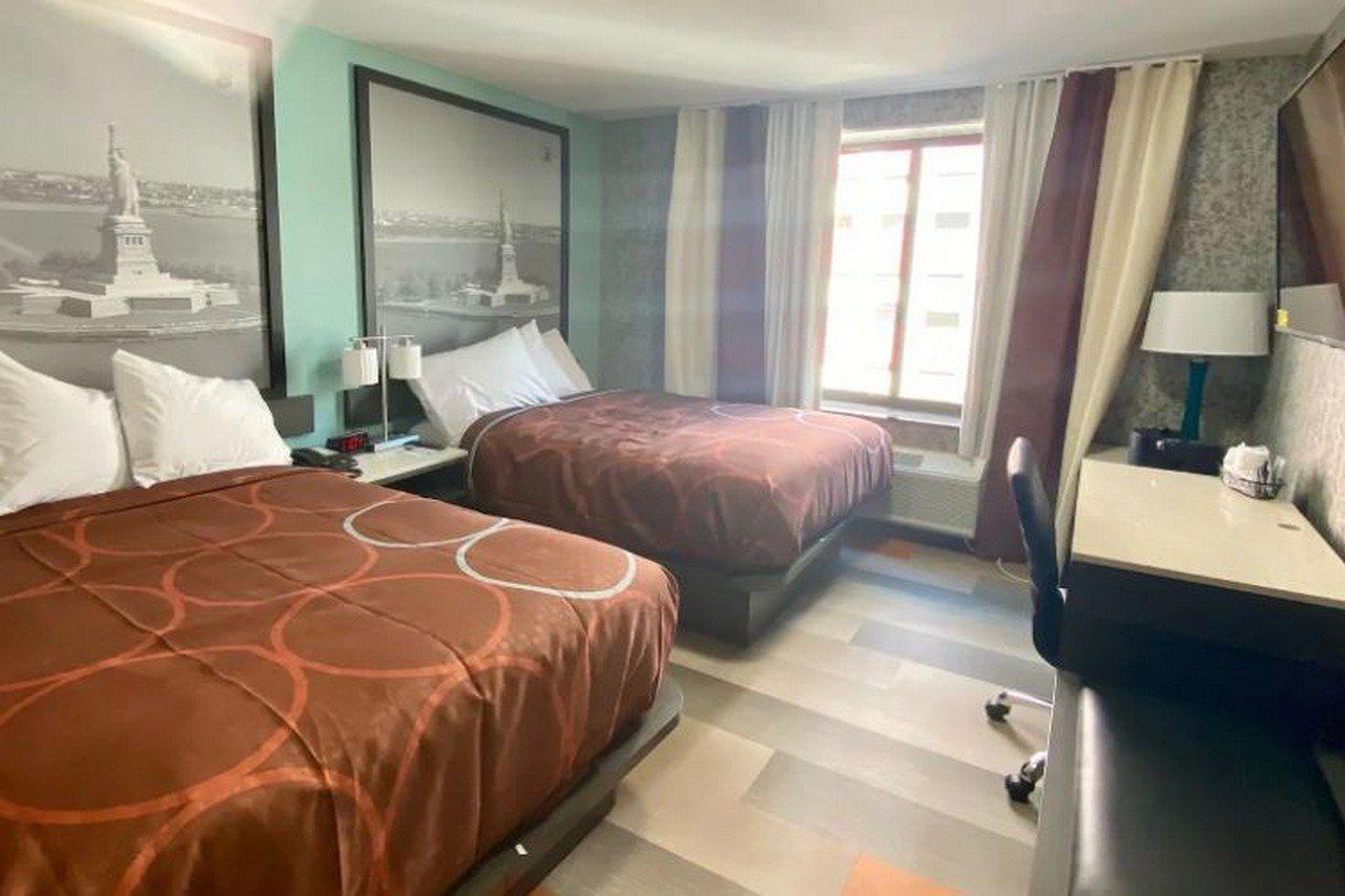 Super 8 By Wyndham Brooklyn Williamsburg 호텔 뉴욕 외부 사진