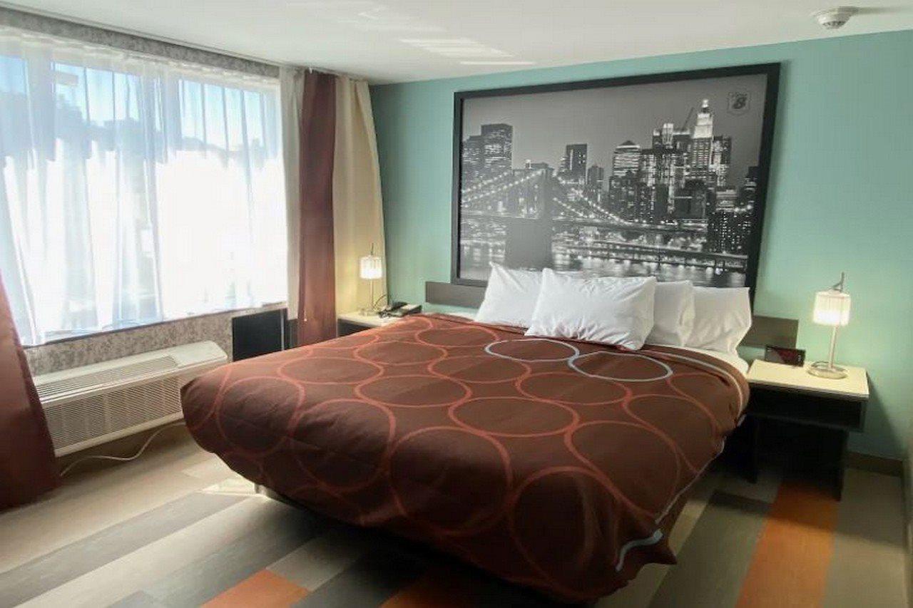 Super 8 By Wyndham Brooklyn Williamsburg 호텔 뉴욕 외부 사진