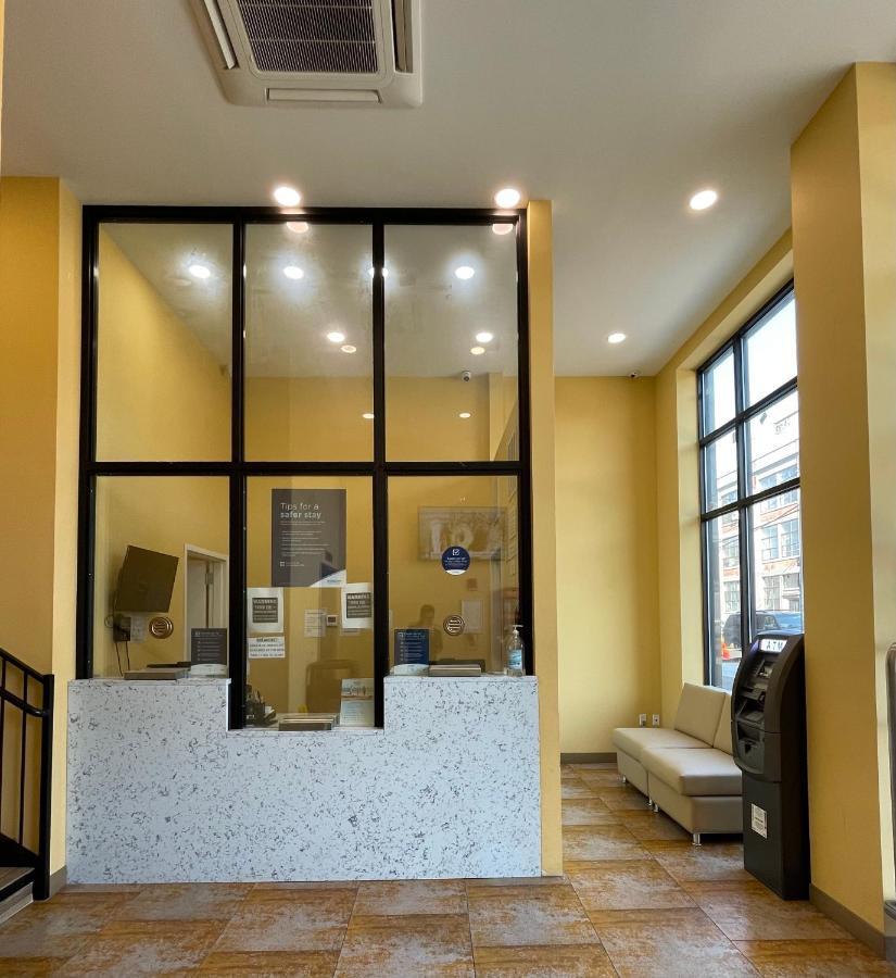 Super 8 By Wyndham Brooklyn Williamsburg 호텔 뉴욕 외부 사진